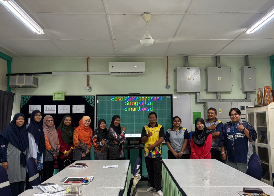 The Future Starts Here: How SK Sungai Lui Transformed Learning with Advanced Classroom Technology